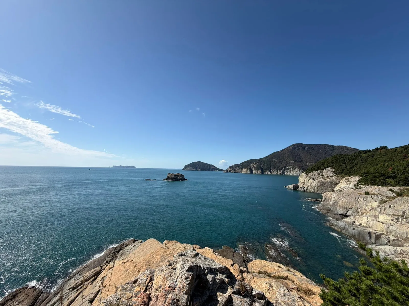 욕지도의 바닷가와 출렁다리 첨부 사진 4