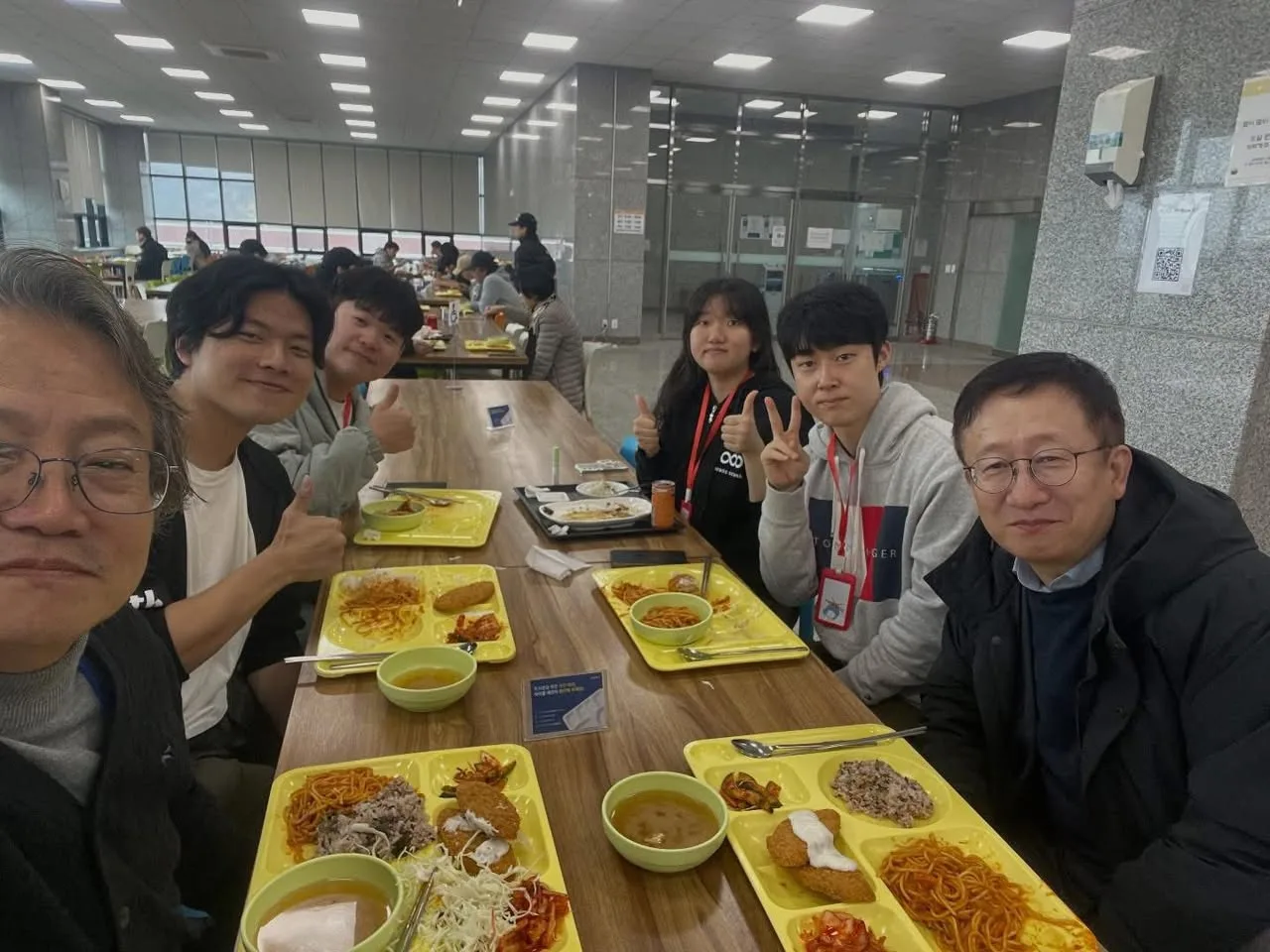 6년 만에 드디어 나도 ‘학식’ 네트워크에 게시물에 첨부된 사진