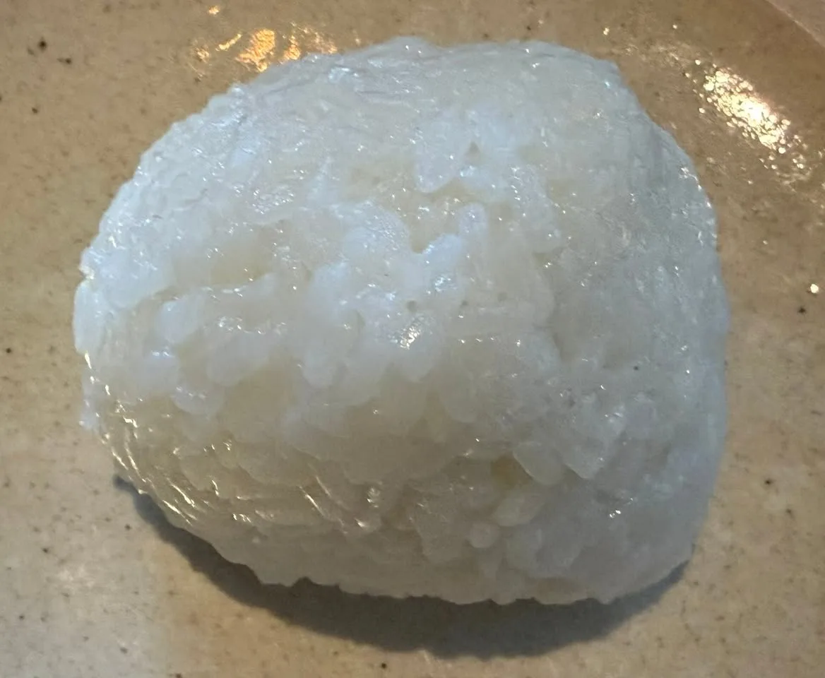 밥이 맛있어 주먹밥을 하나 더 시켰다 첨부 사진 3