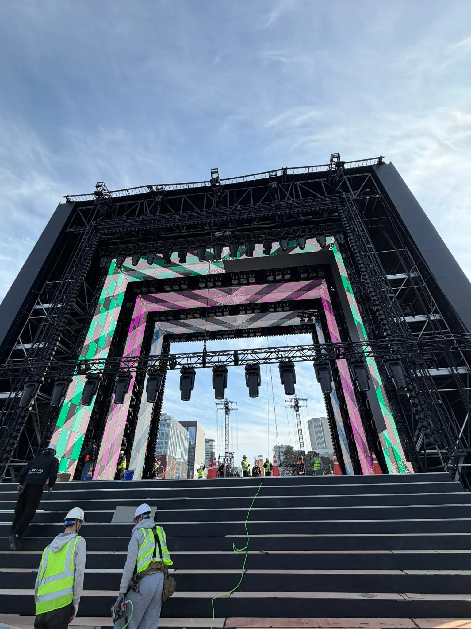 BTS 공연을 앞둔 광화문 첨부 사진 2